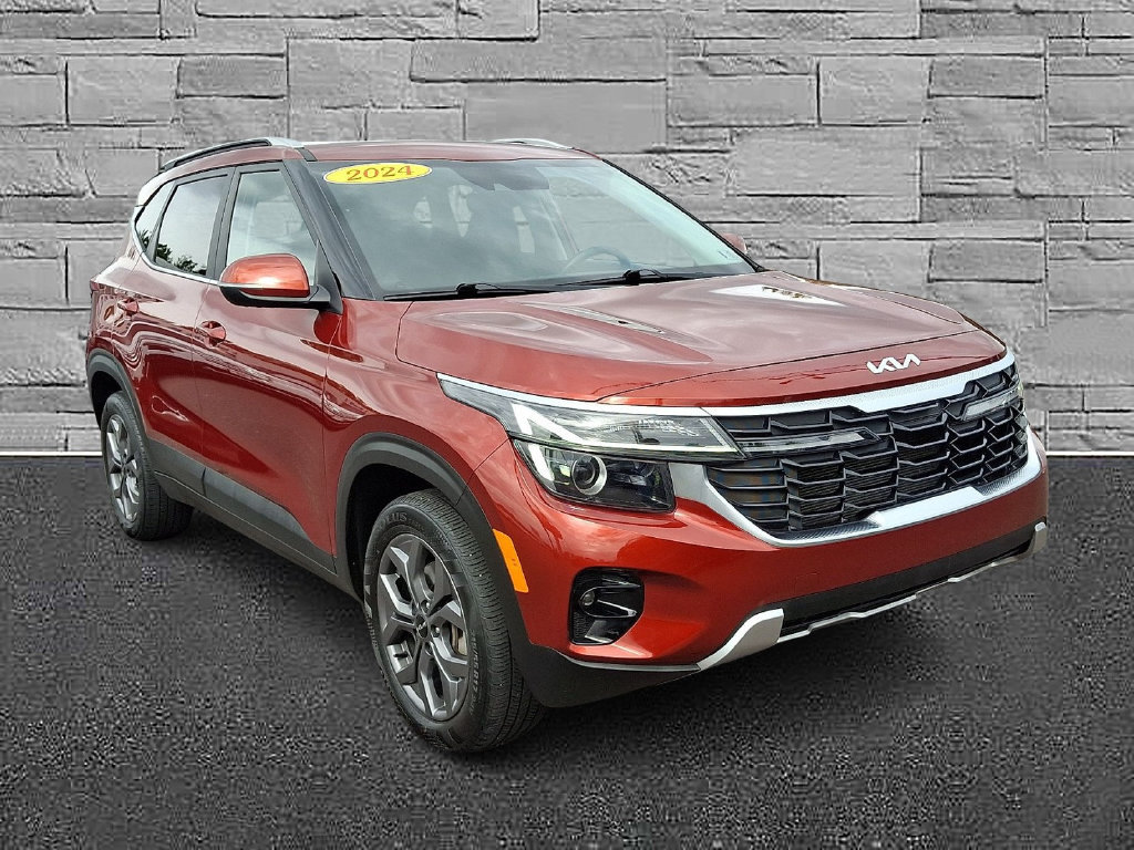 Used 2024 Kia Seltos S AWD/4WD image 2