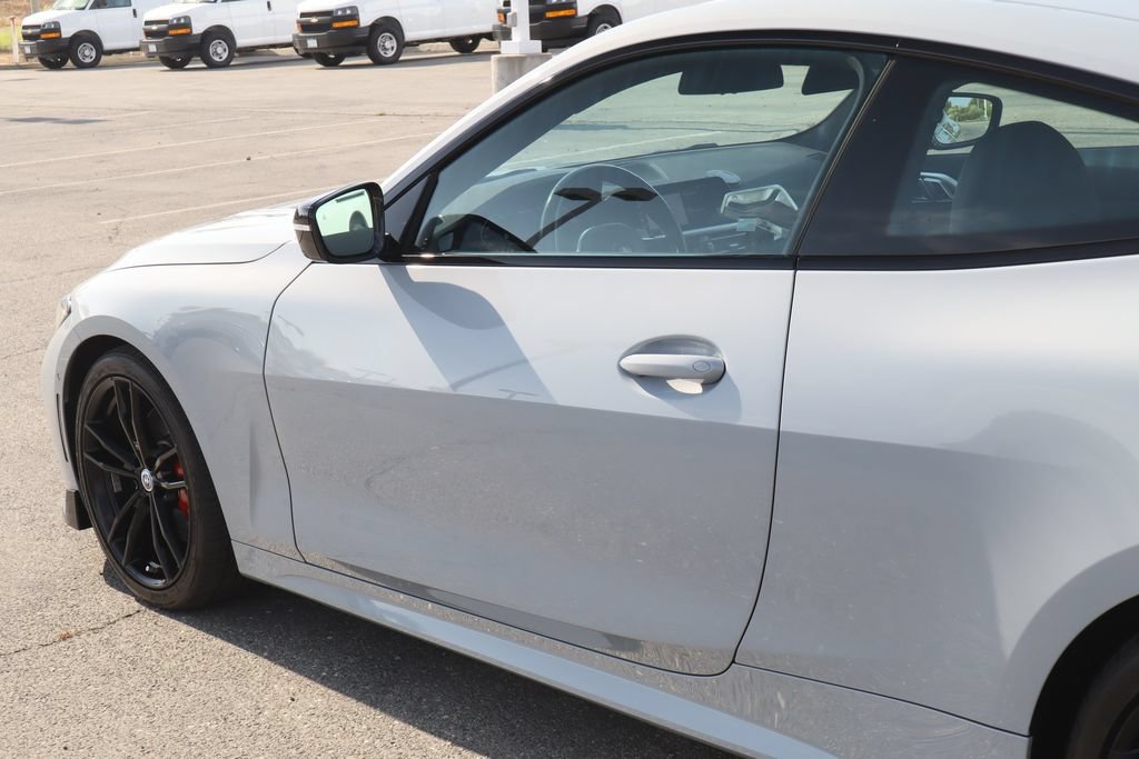 Used 2023 BMW M440i Coupe w/ Premium Package RWD image 17