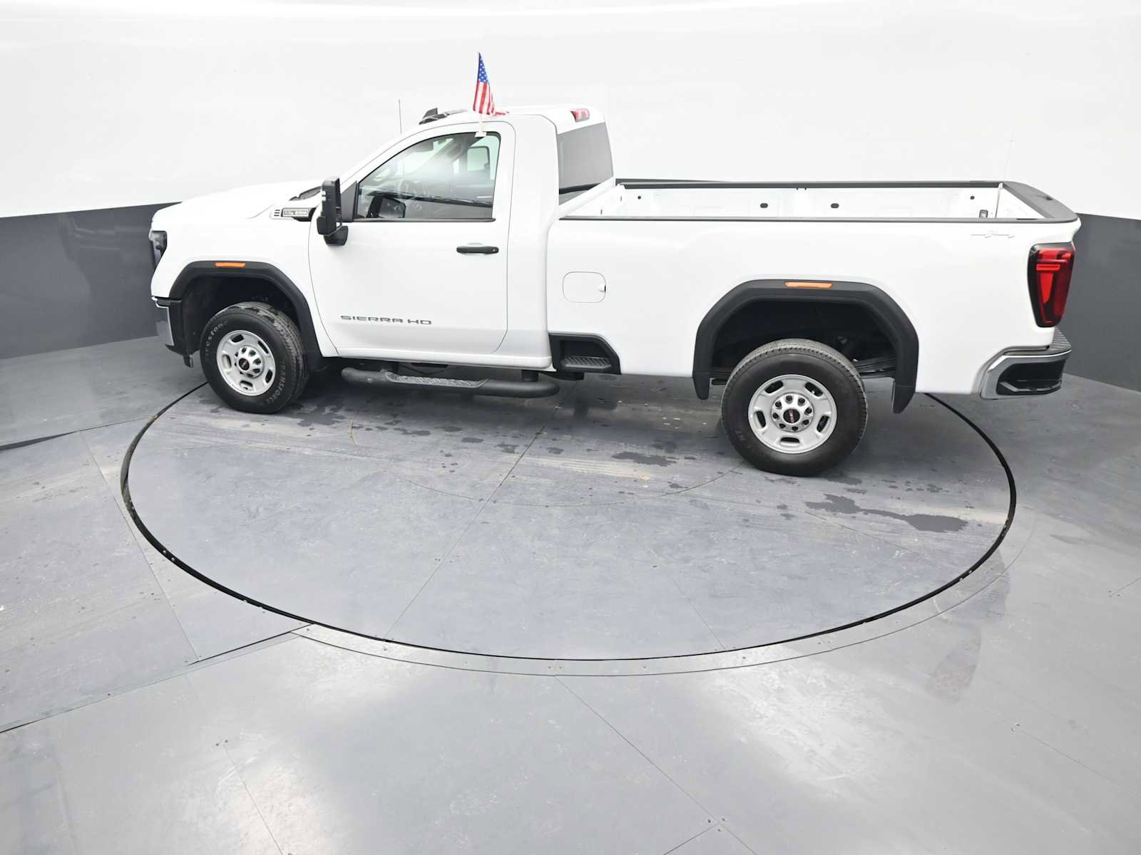 Used 2025 GMC Sierra 2500 Pro w/ Convenience Package image 29