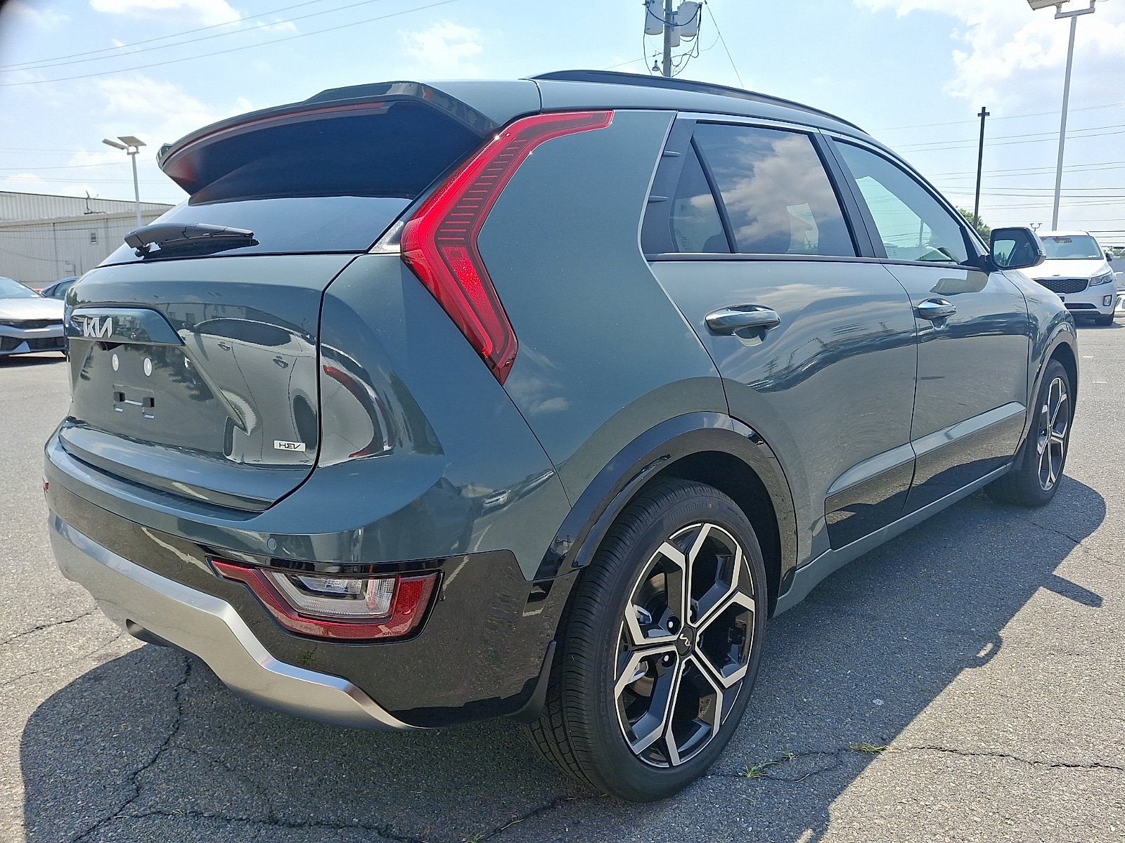 New 2026 Kia Niro SX Touring FWD image 3