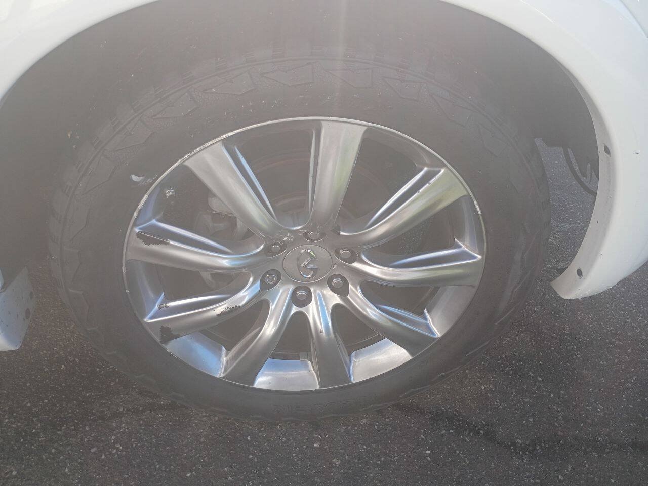 Used 2012 INFINITI QX56 4WD w/ Theater Pkg image 10