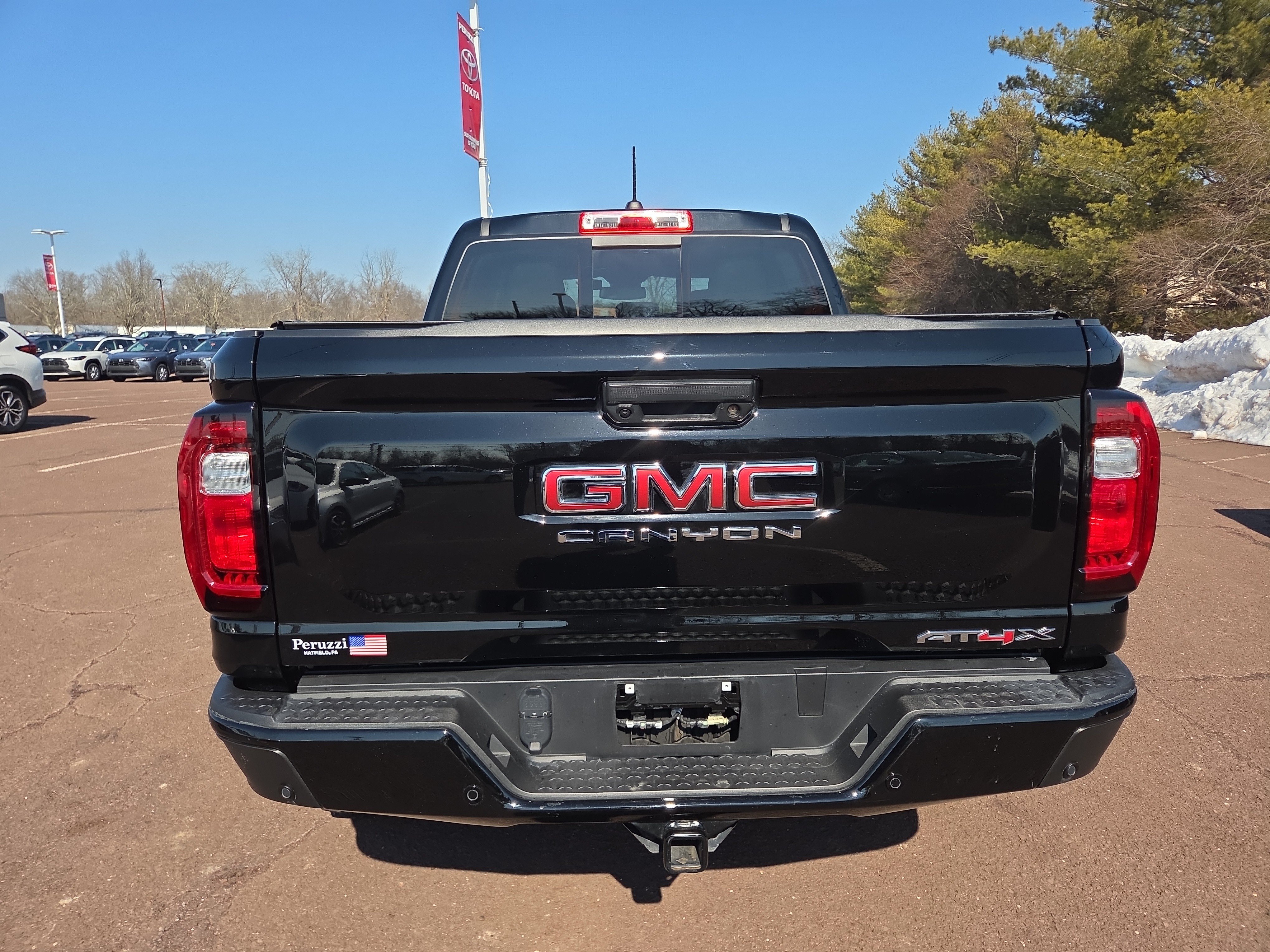 Used 2024 GMC Canyon AT4X AWD/4WD image 4