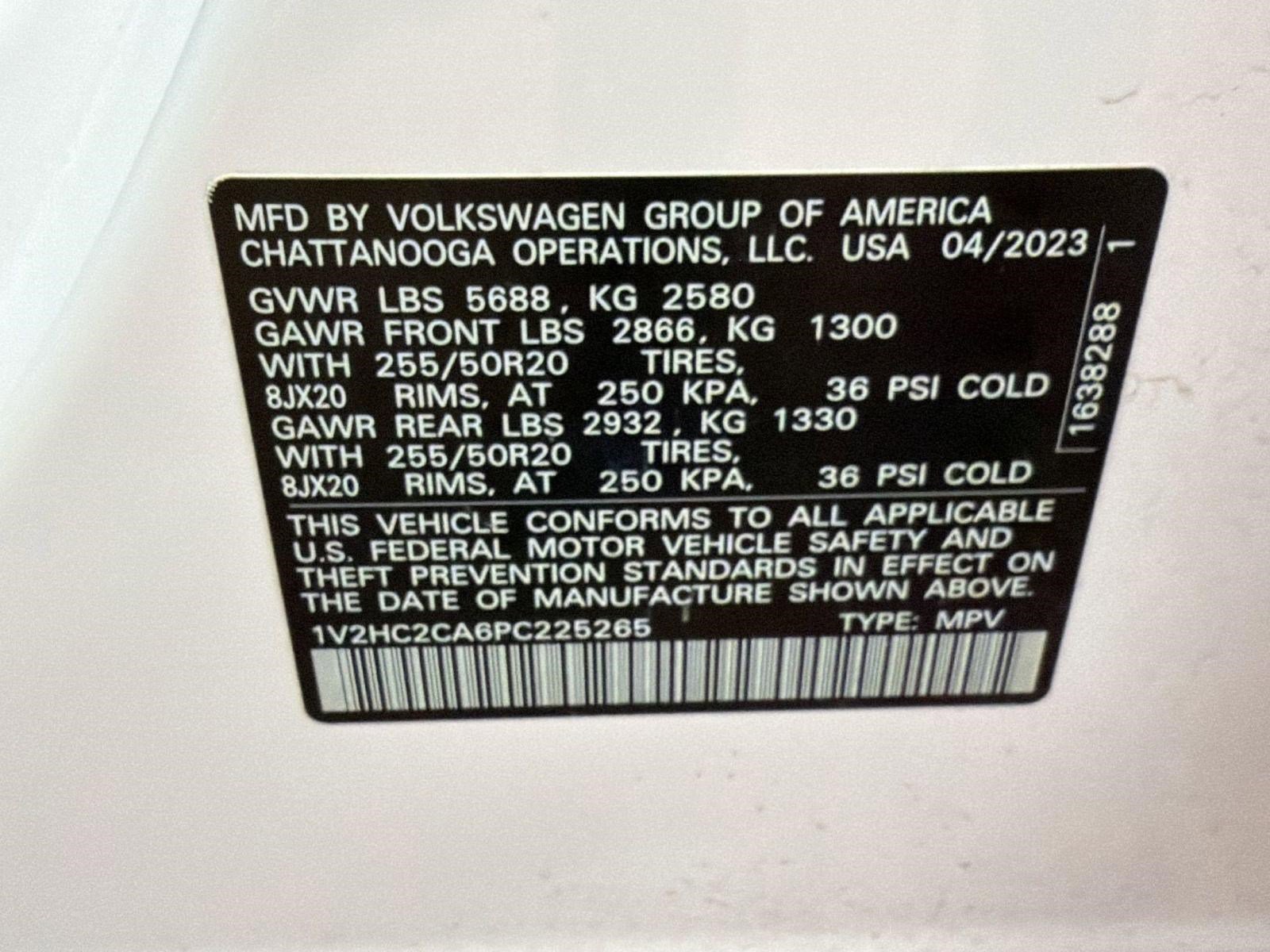 Used 2023 Volkswagen Atlas Cross Sport SE w/ Black Wheel Package image 15