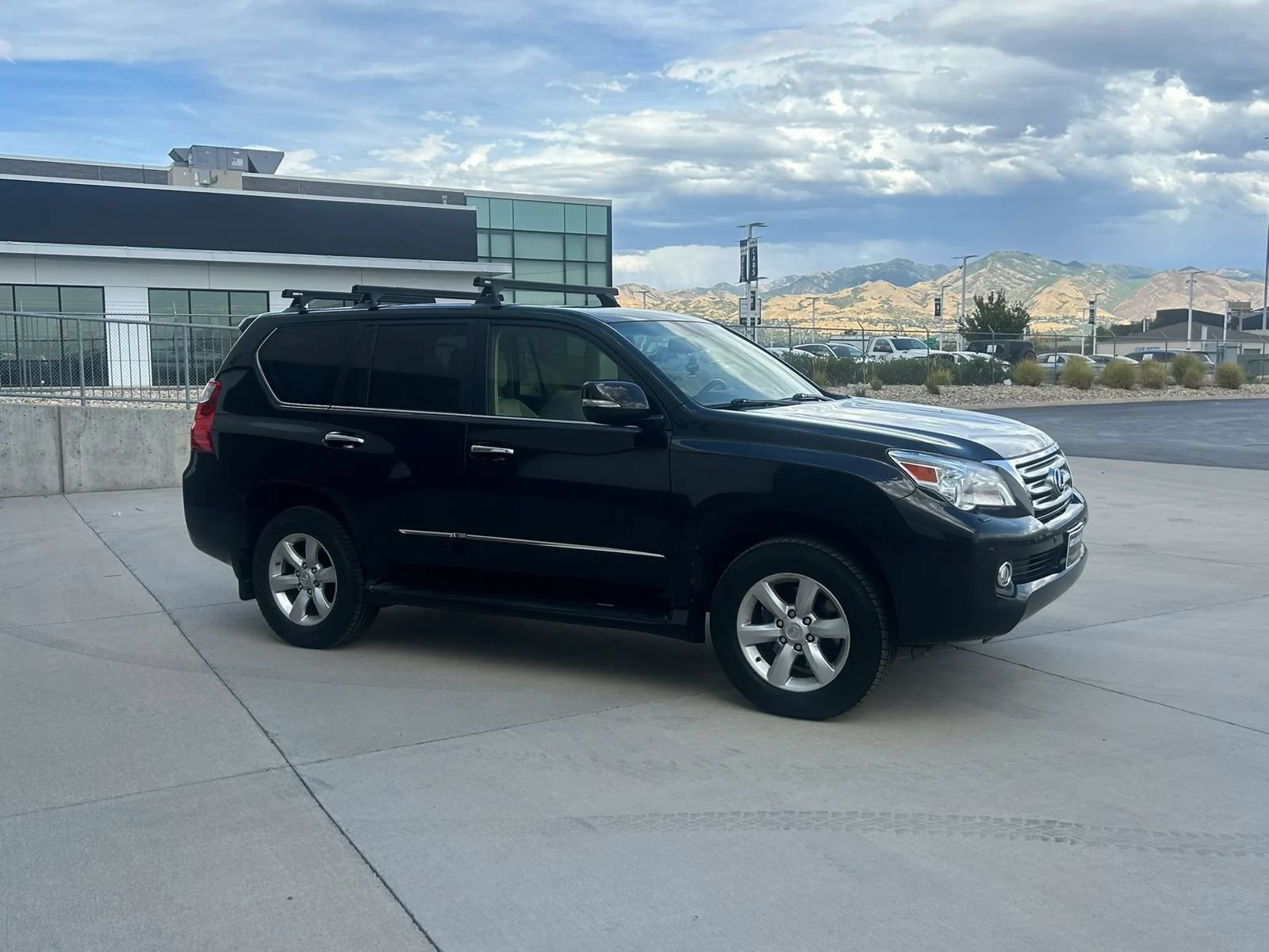 Used 2011 Lexus GX 460 Premium AWD/4WD image 5