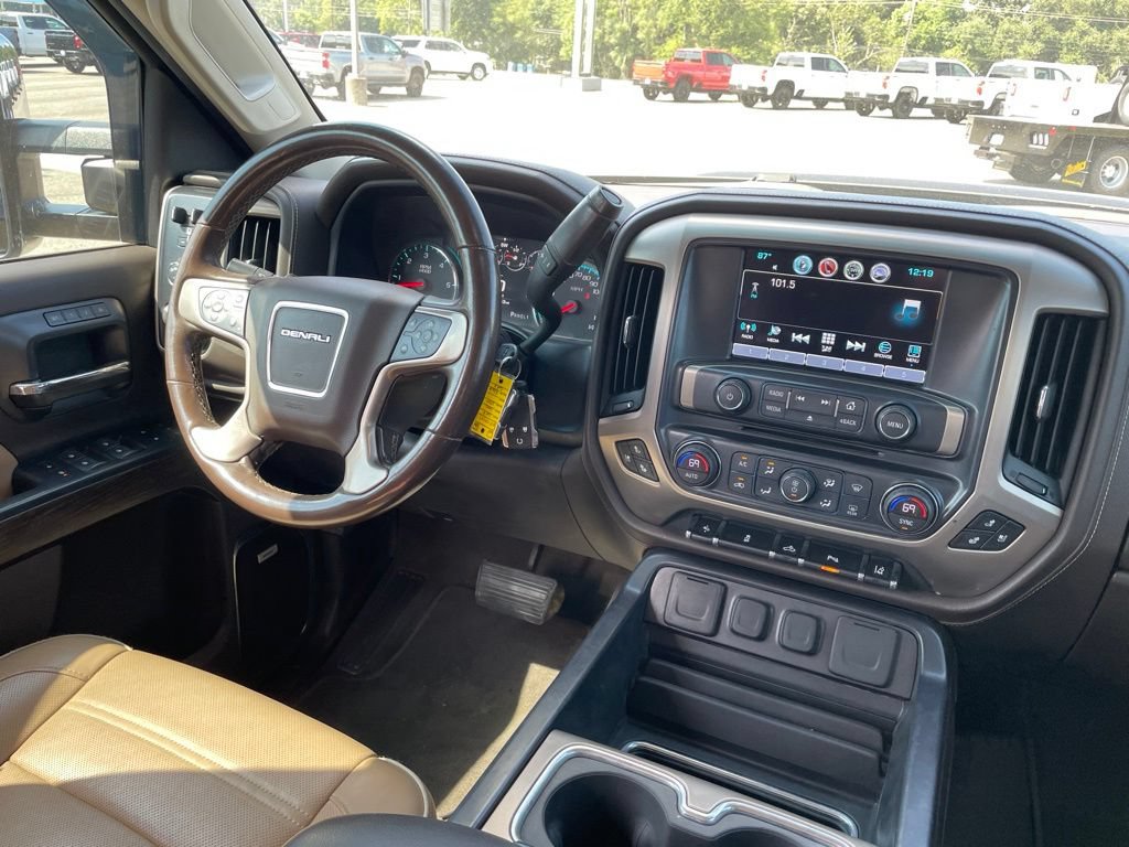 Used 2019 GMC Sierra 2500 Denali AWD/4WD image 34