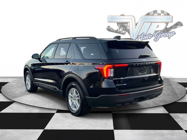 Used 2026 Ford Explorer Active AWD/4WD image 8