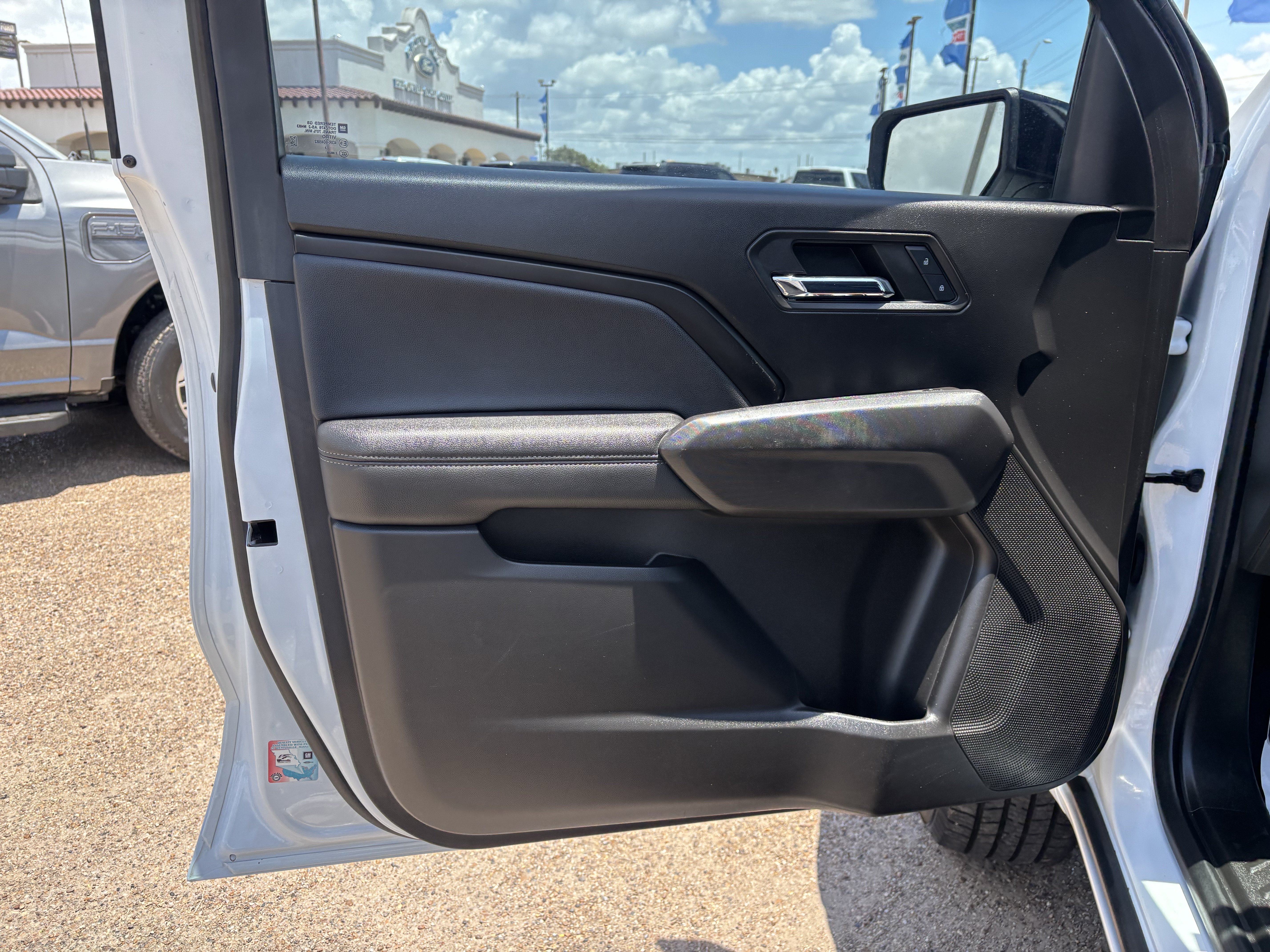 Used 2023 GMC Canyon Elevation w/ Convenience Package RWD image 9