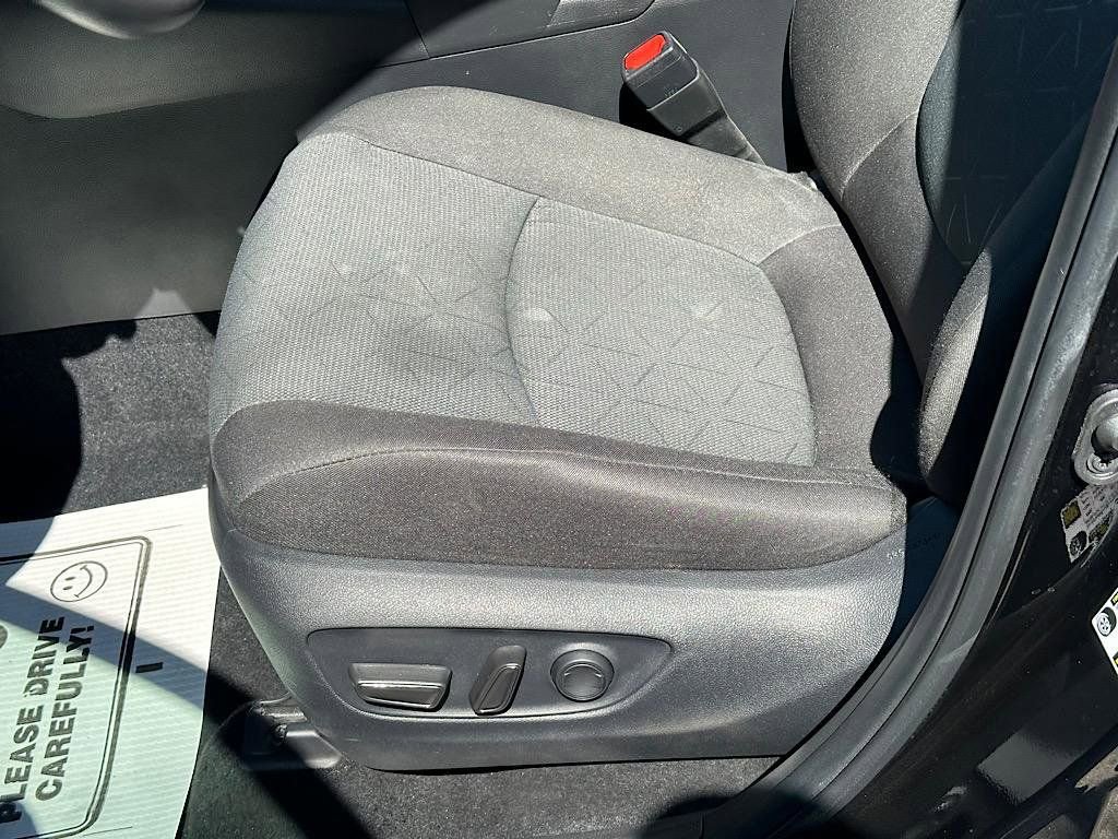 Certified 2025 Toyota RAV4 XLE w/ Convenience Package image 14