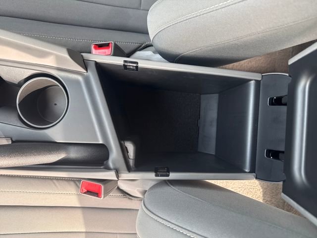 Certified 2025 Hyundai Elantra Sport image 26