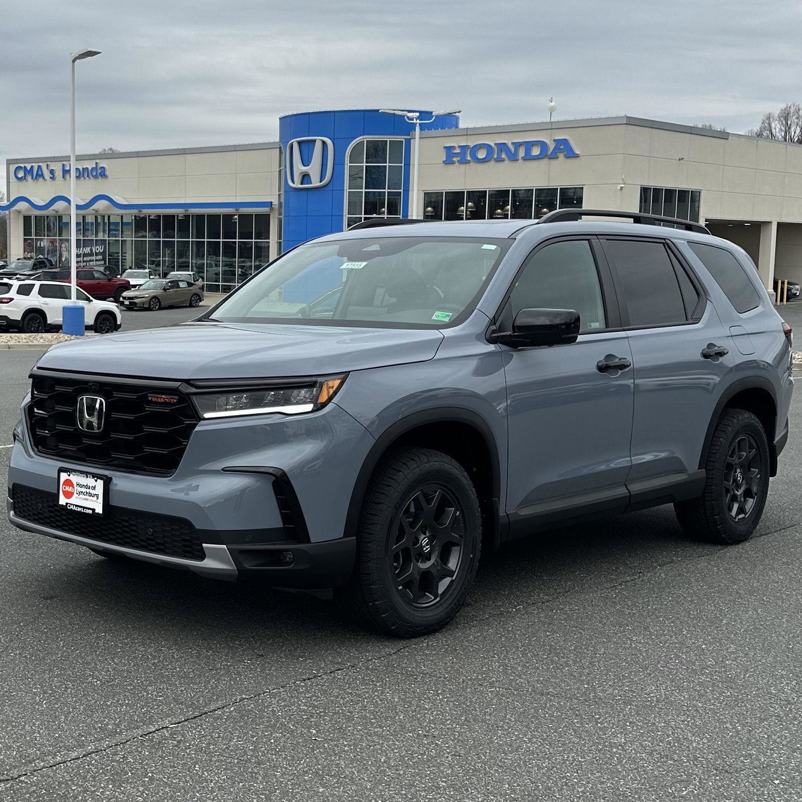 New 2025 Honda Pilot TrailSport