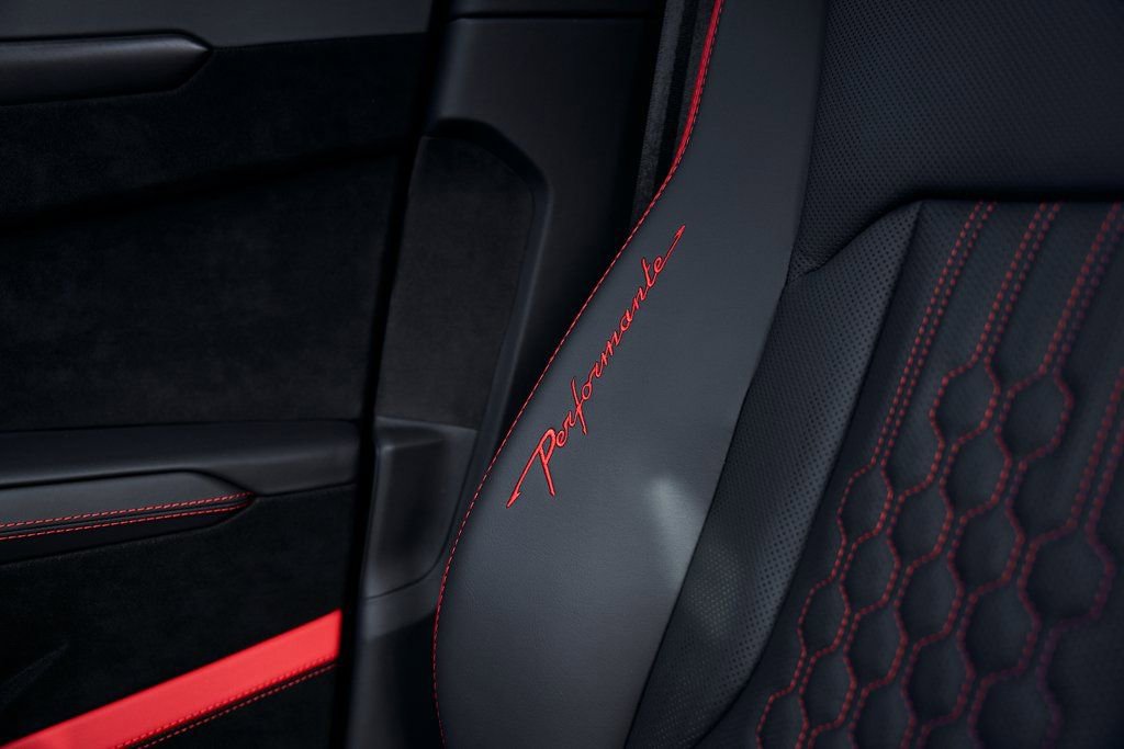 Used 2024 Lamborghini Urus Performante AWD/4WD image 56