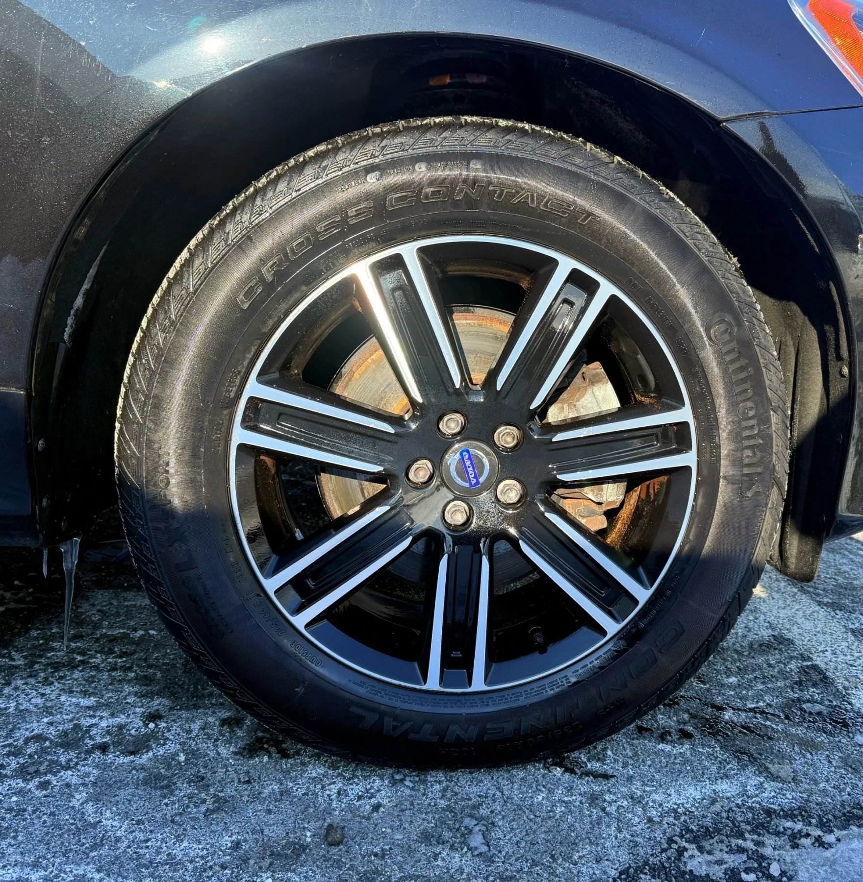 Used 2017 Volvo XC60 T5 Dynamic w/ Preferred Option Package image 54