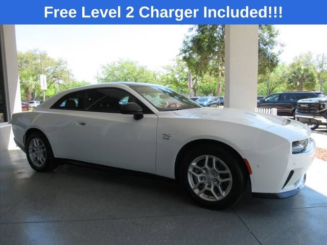 Used 2025 Dodge Charger R/T w/ Quick Order Package 25M R/T image 2