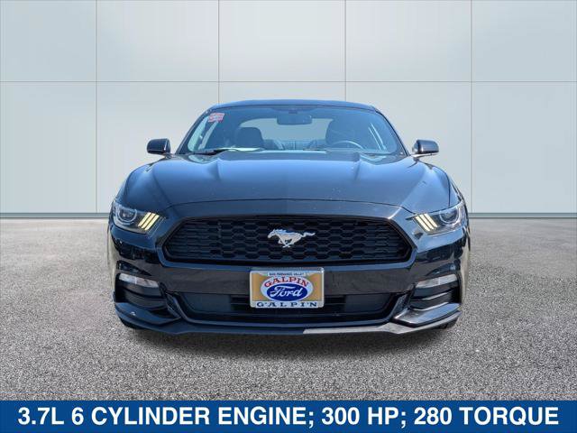 Used 2017 Ford Mustang Coupe RWD image 8