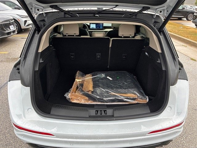 New 2025 Lincoln Corsair Reserve w/ Equipment Group 202A image 18