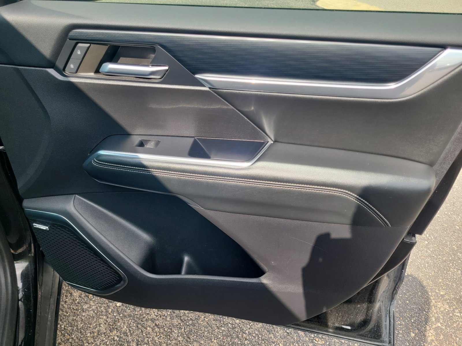 Used 2024 GMC Acadia Elevation FWD image 16