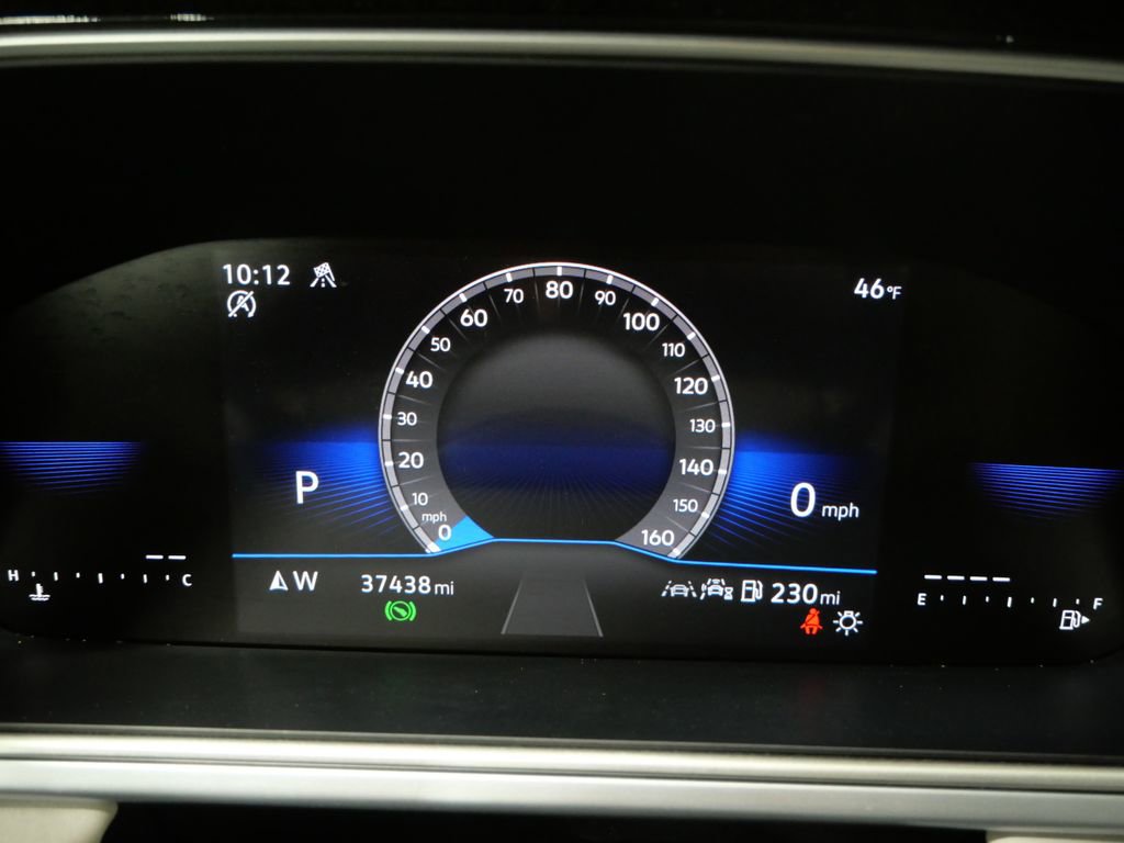 Used 2025 Volkswagen Taos SE AWD/4WD image 14