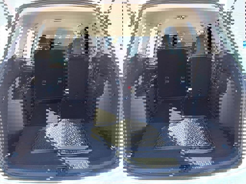 Used 2024 Volkswagen Atlas SE image 6