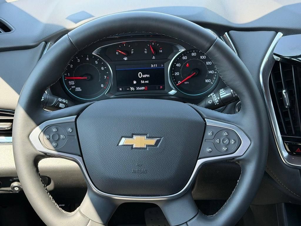 Used 2023 Chevrolet Traverse LT AWD/4WD image 27