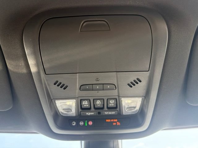 Used 2024 Buick Enclave Essence w/ Experience Buick Package AWD/4WD image 28