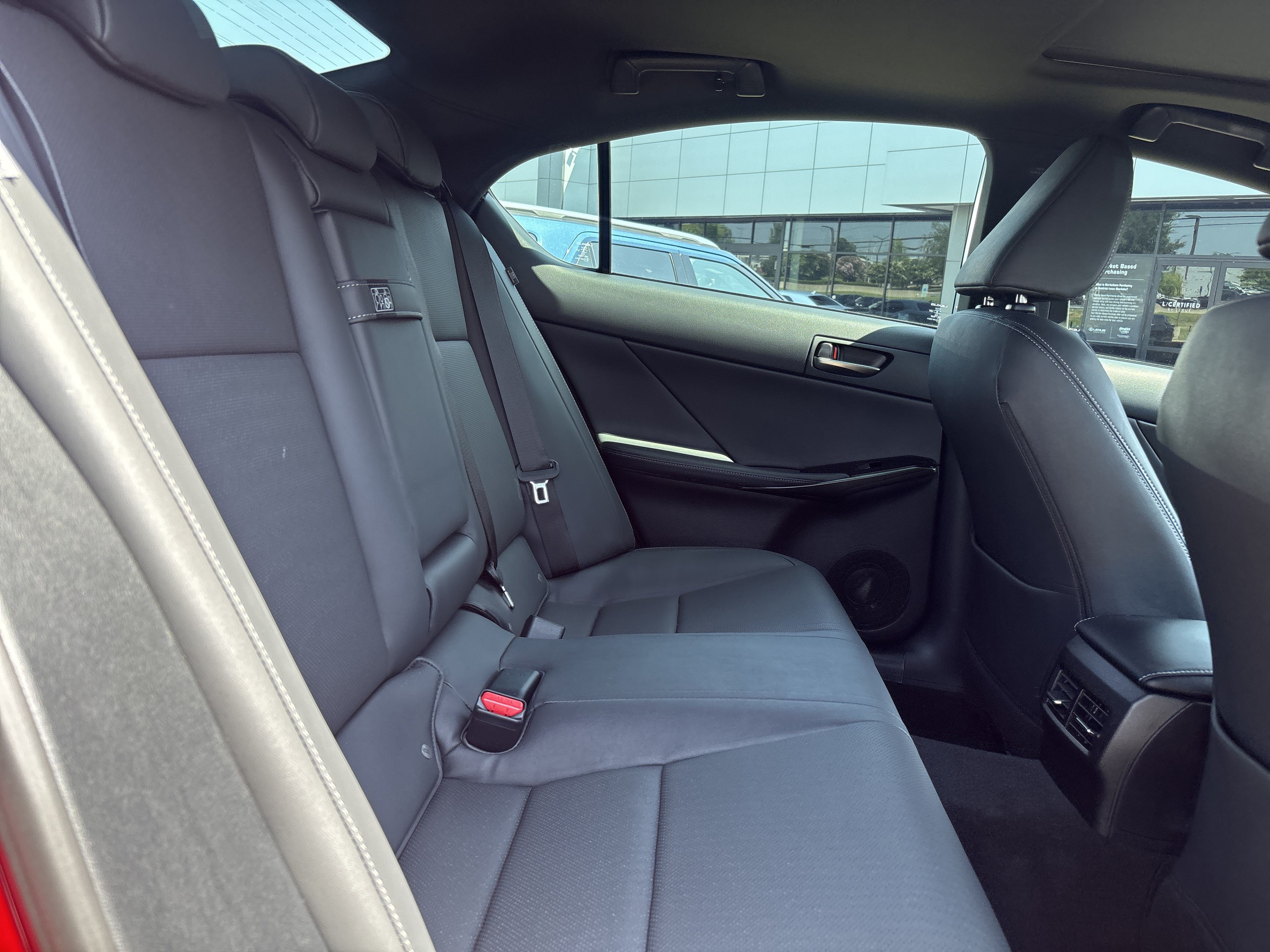 Certified 2025 Lexus IS 350 F Sport RWD image 33