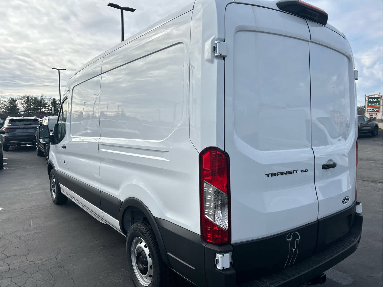 New 2026 Ford Transit 150 148 Medium Roof w/ Load Area Protection Package RWD image 7