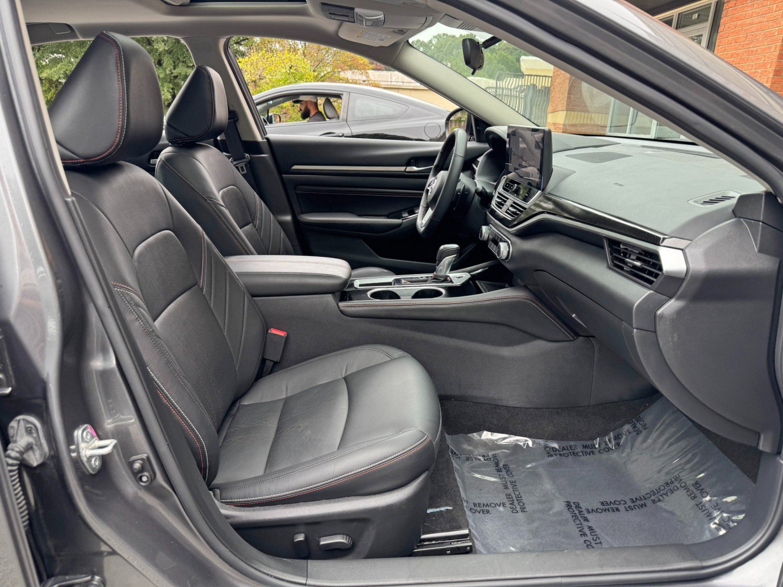Used 2023 Nissan Altima 2.5 SR w/ SR Premium Package FWD image 15