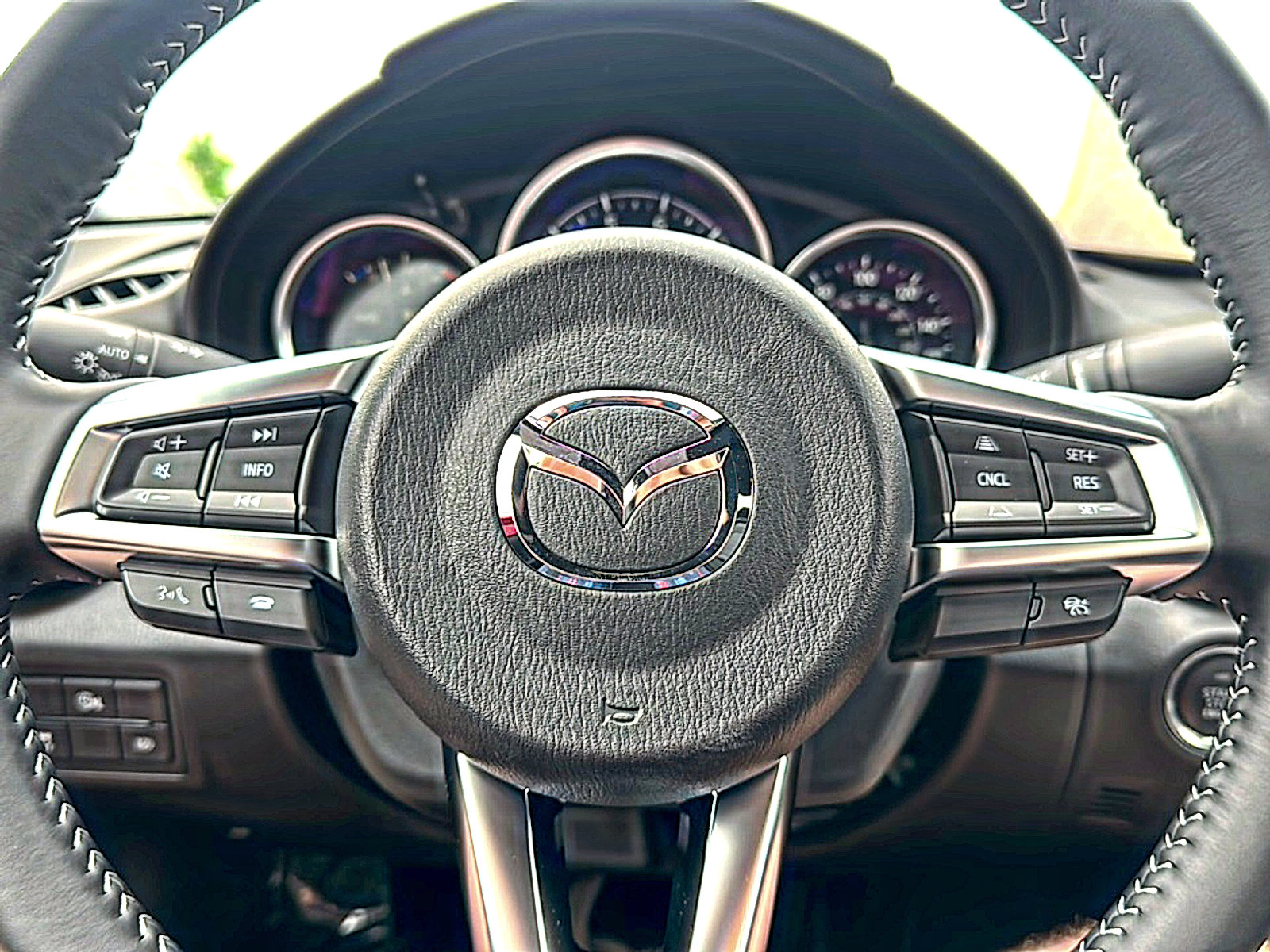 New 2026 MAZDA MX-5 Miata RF Grand Touring RWD image 15