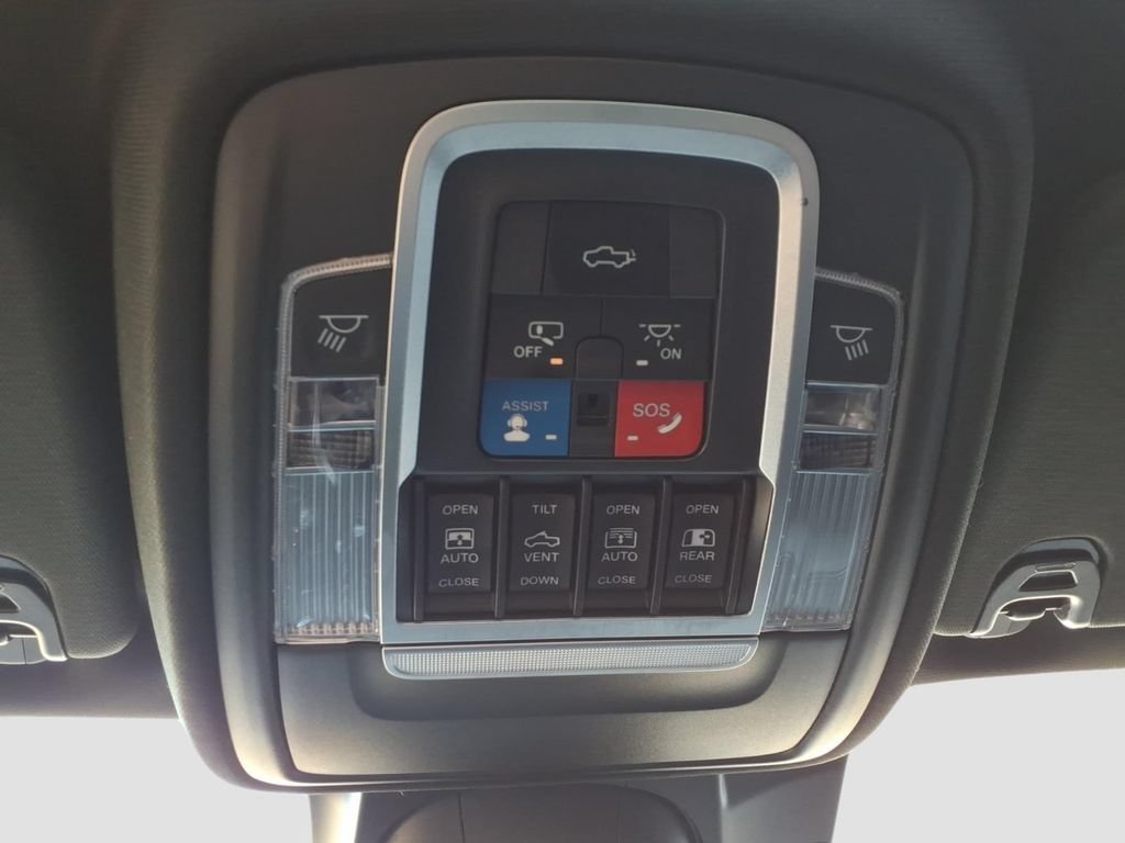 Used 2020 RAM 1500 Limited AWD/4WD image 25