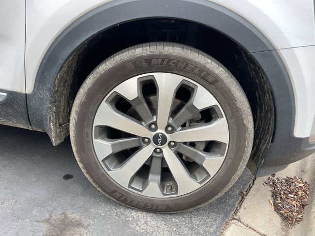 Used 2022 Kia Telluride EX w/ EX Premium Package image 7