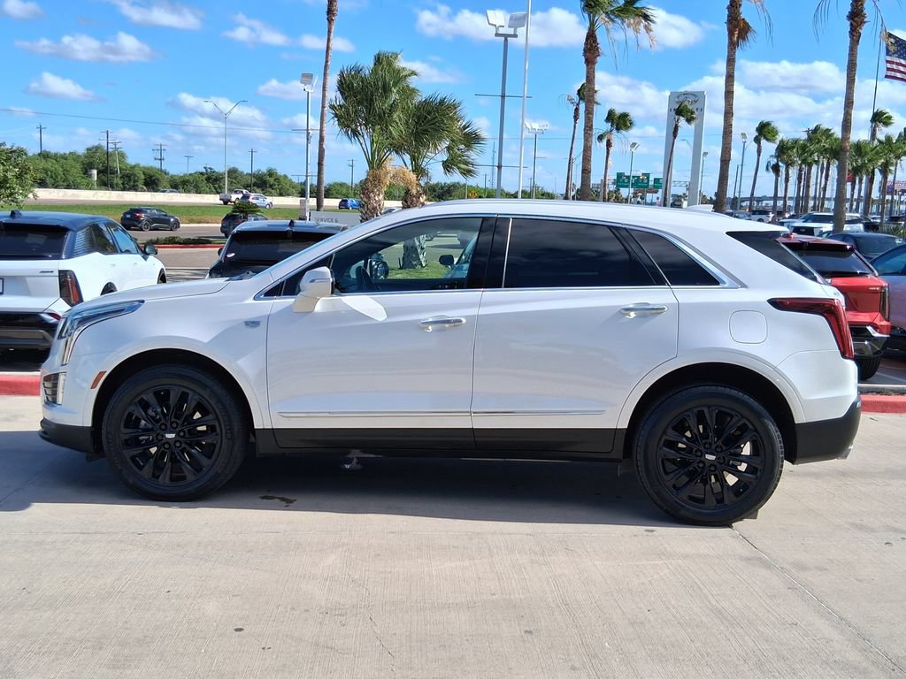 Used 2022 Cadillac XT5 Luxury FWD image 3