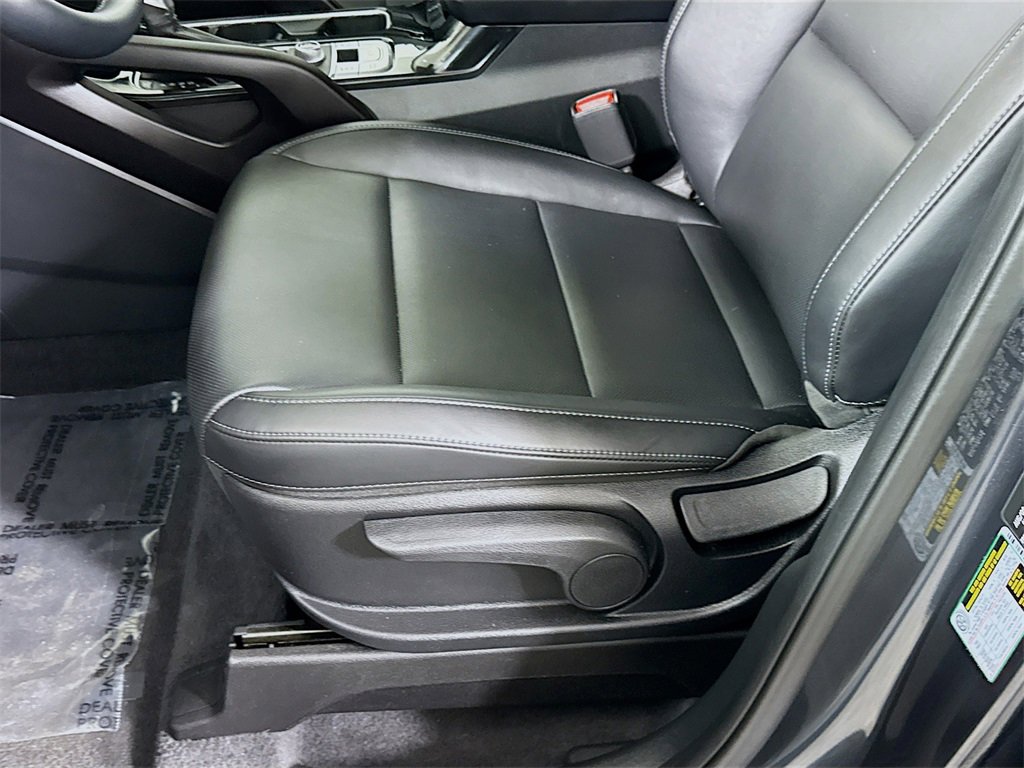 Used 2024 Kia Telluride LX image 25