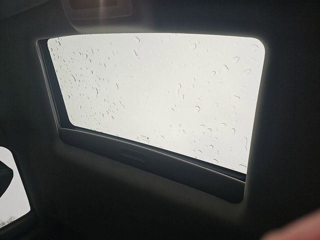 Used 2015 RAM 1500 Sport w/ Black Ram 1500 Sport Group image 19