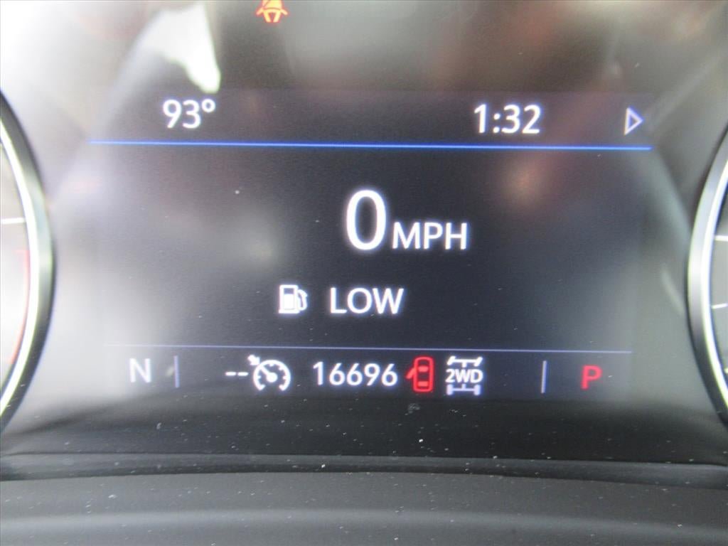 Used 2023 Buick Envision Preferred AWD/4WD image 24