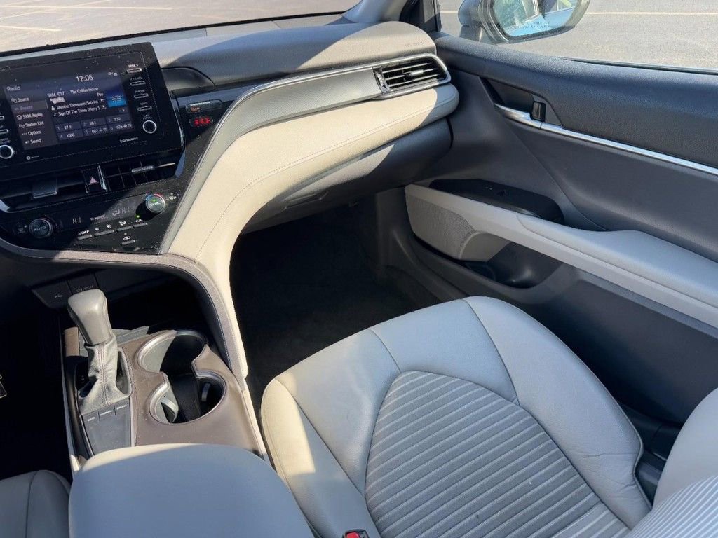 Used 2023 Toyota Camry SE image 17