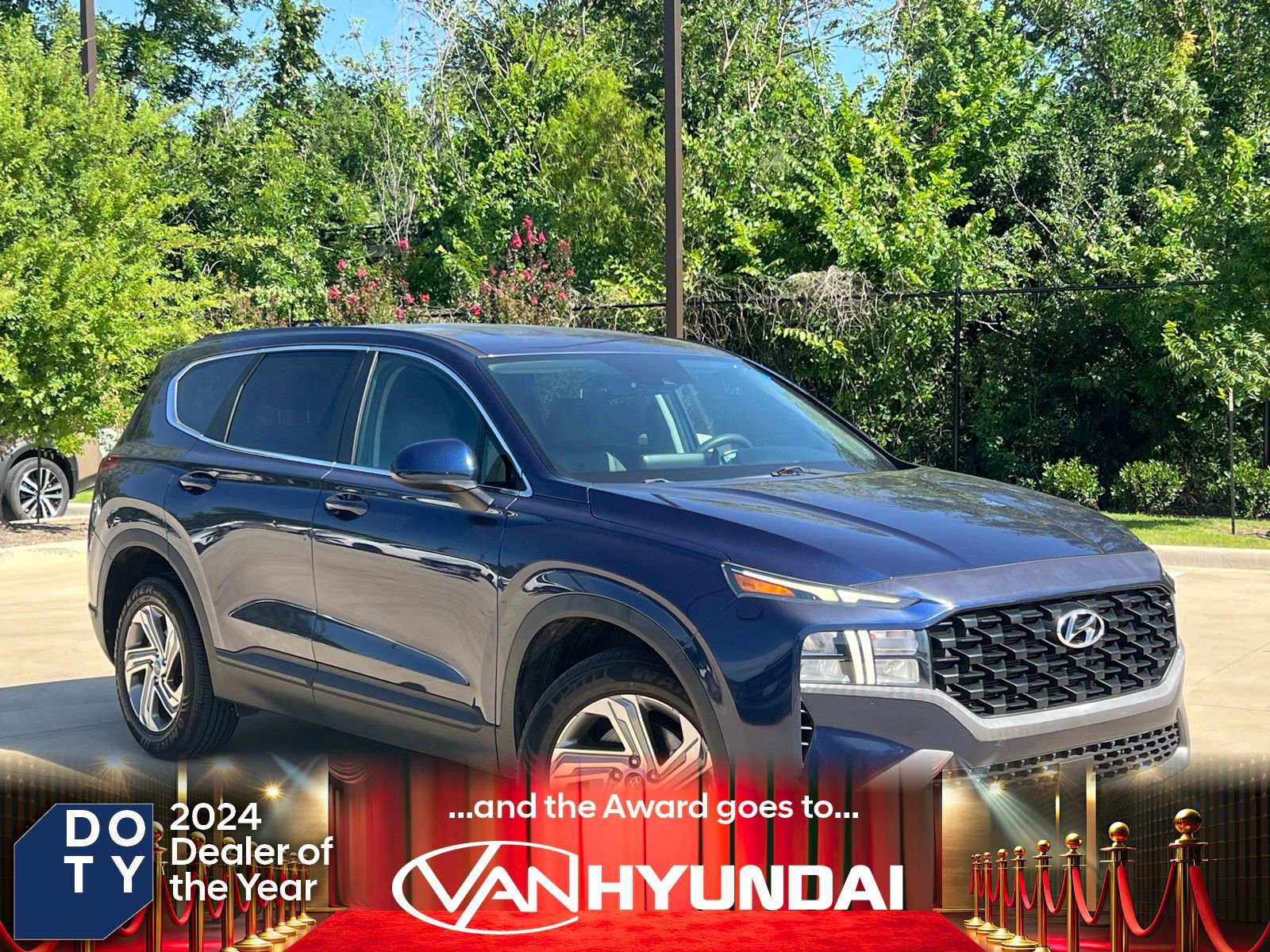 Used 2021 Hyundai Santa Fe SE FWD image 1