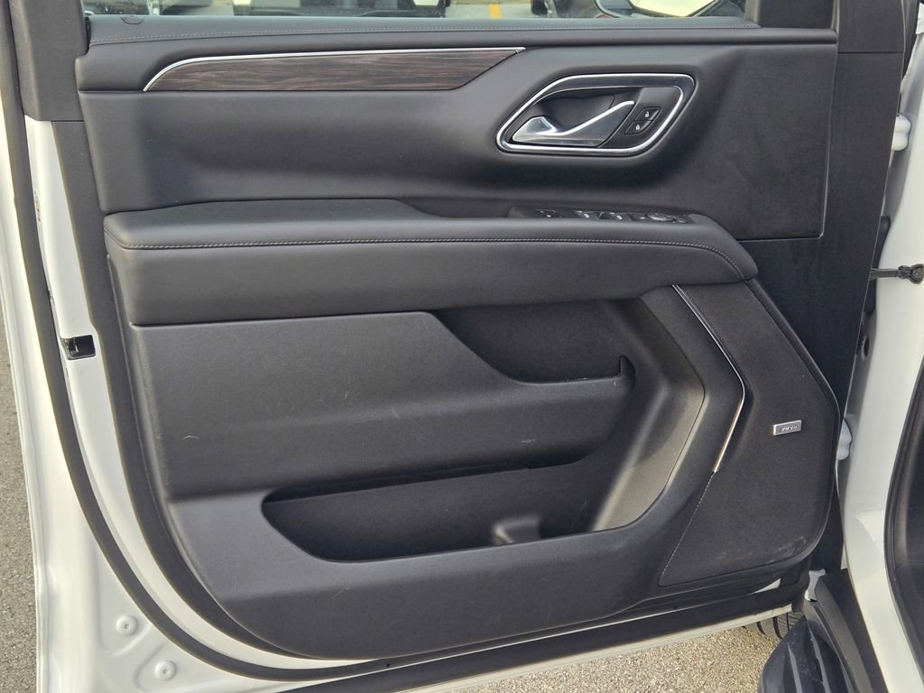 Used 2024 Chevrolet Tahoe LT image 32