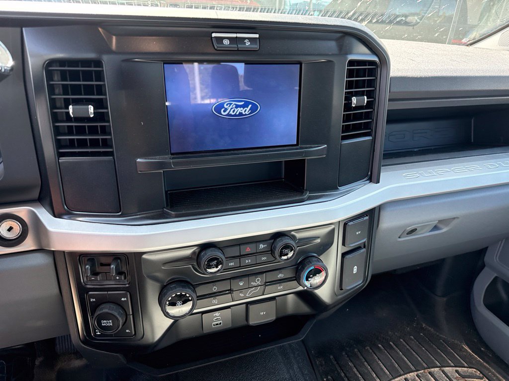 Used 2026 Ford F250 XL w/ XL Off-Road Package AWD/4WD image 15