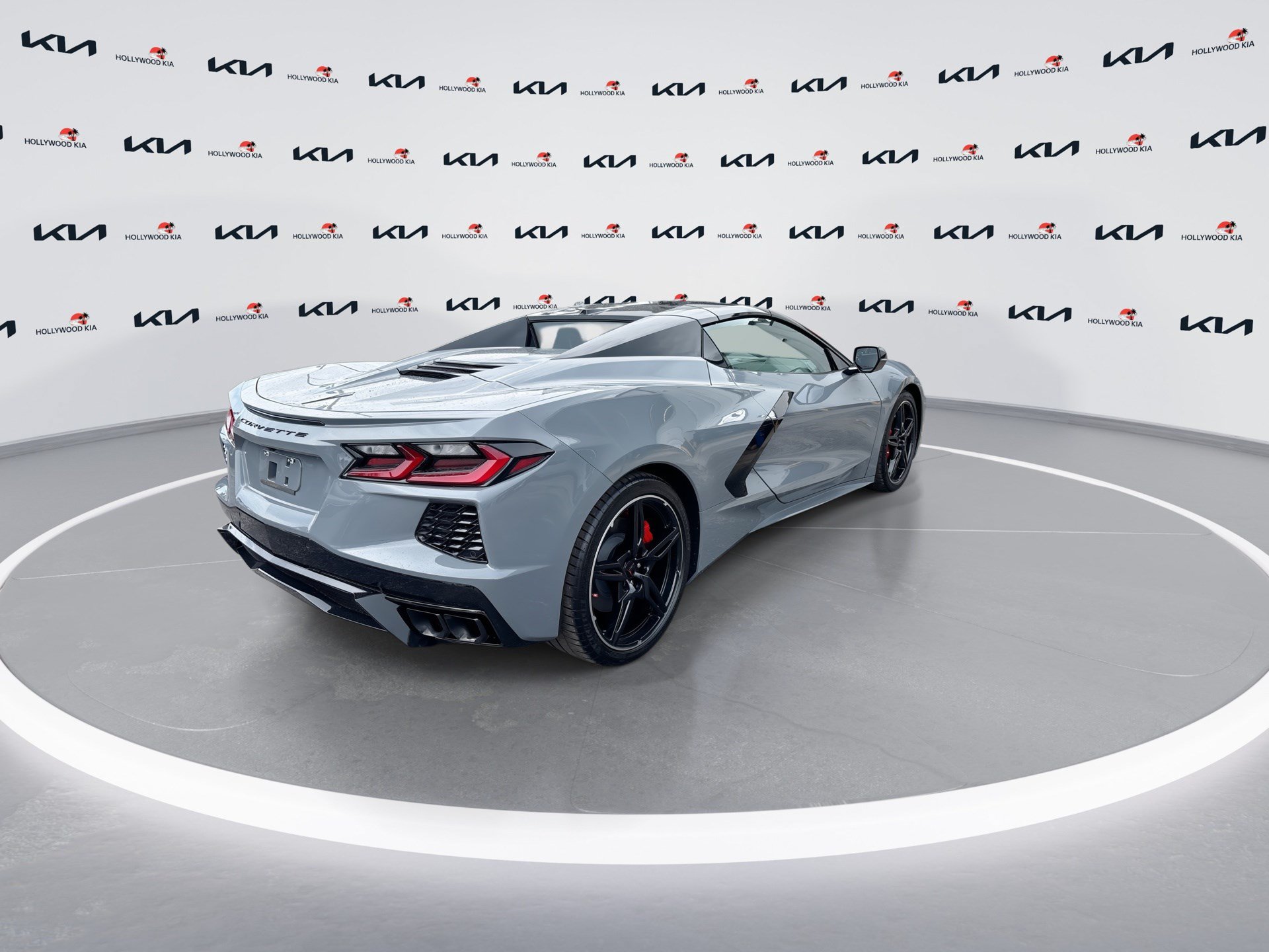 Used 2024 Chevrolet Corvette Stingray Convertible w/ 1LT RWD image 8