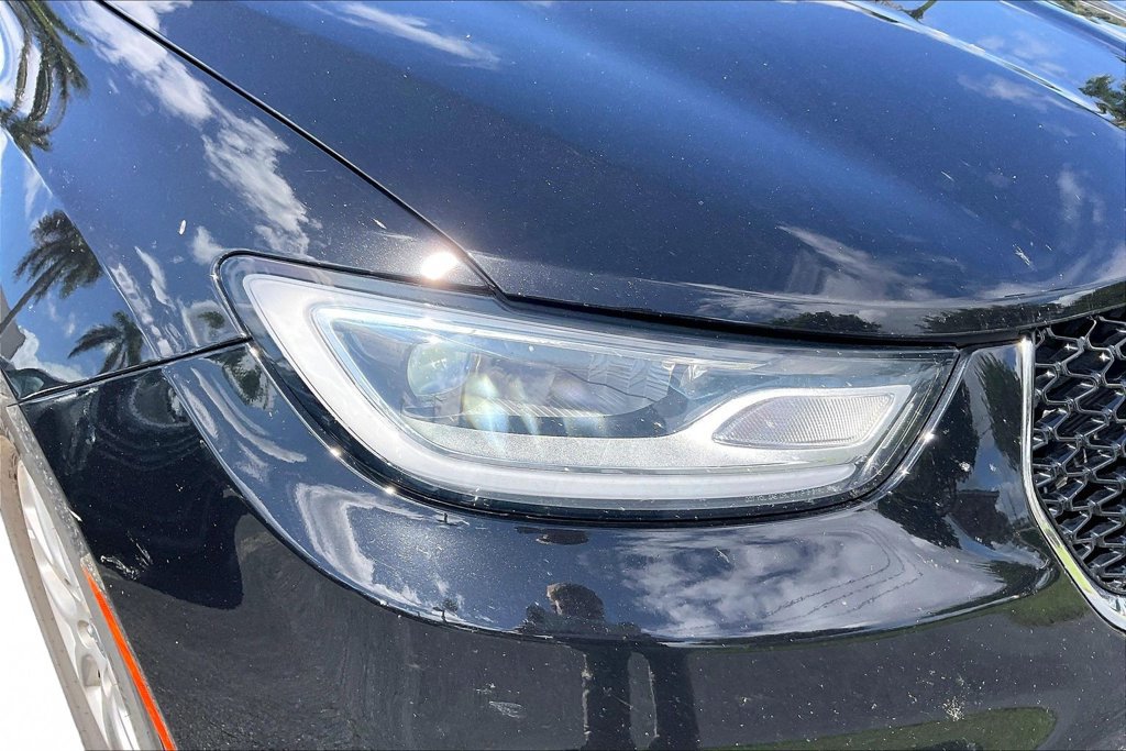 Used 2025 Chrysler Pacifica Select FWD image 24