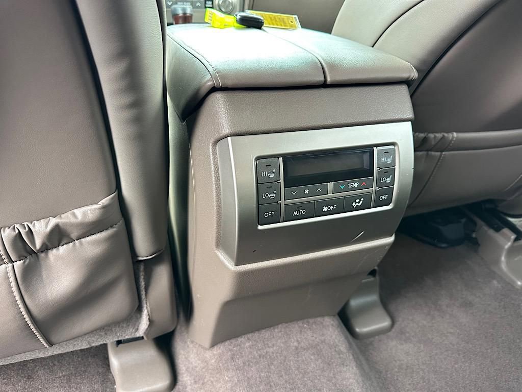 Used 2019 Lexus GX 460 image 25