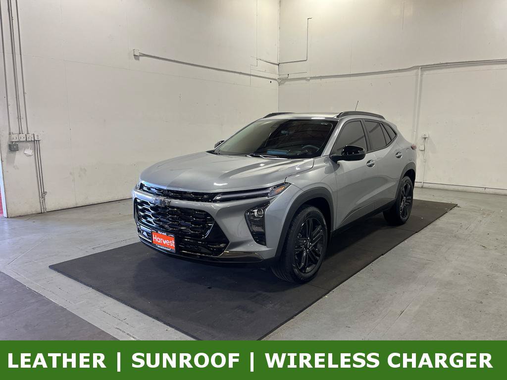 Used 2025 Chevrolet Trax ACTIV w/ Sunroof Package FWD image 1