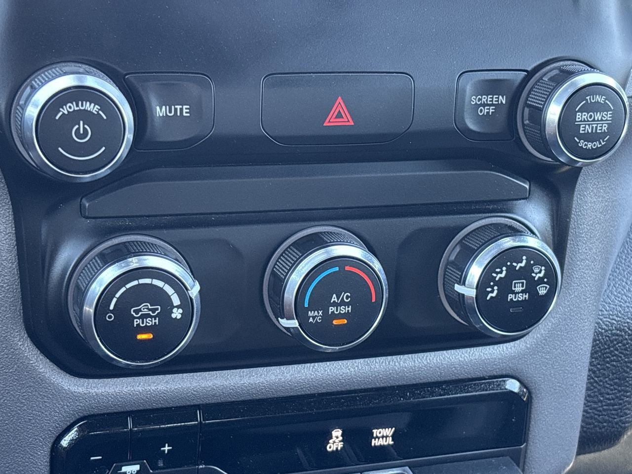 Used 2024 RAM 2500 Big Horn image 21