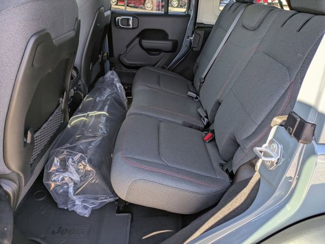 New 2026 Jeep Wrangler Unlimited Rubicon w/ Technology Group image 27