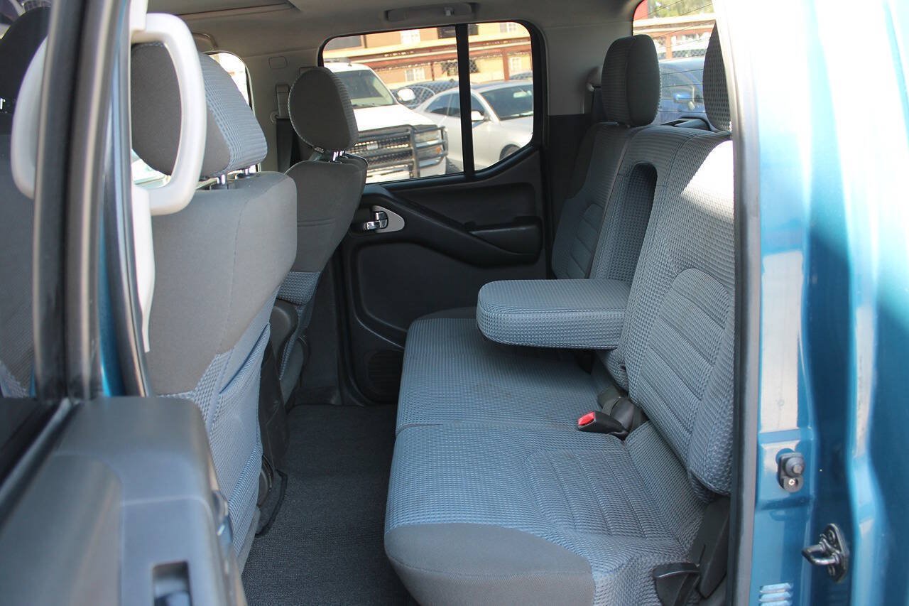 Used 2005 Nissan Frontier NISMO w/ (J01) Sunroof Pkg RWD image 25