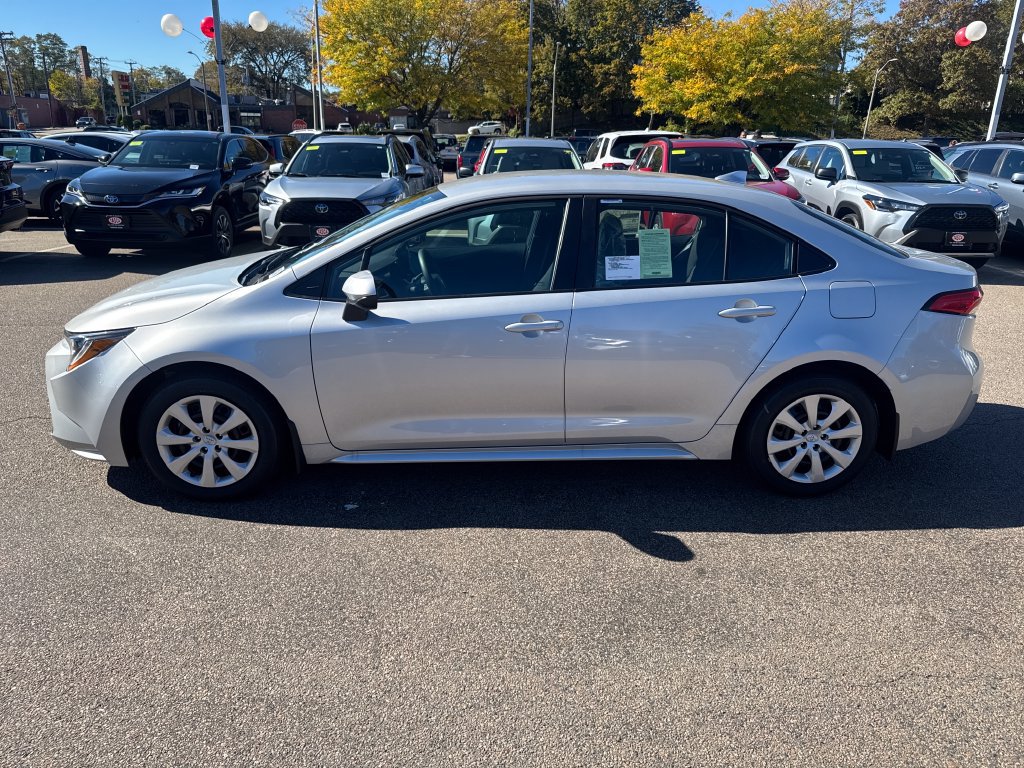 New 2027 Toyota Corolla LE FWD image 4