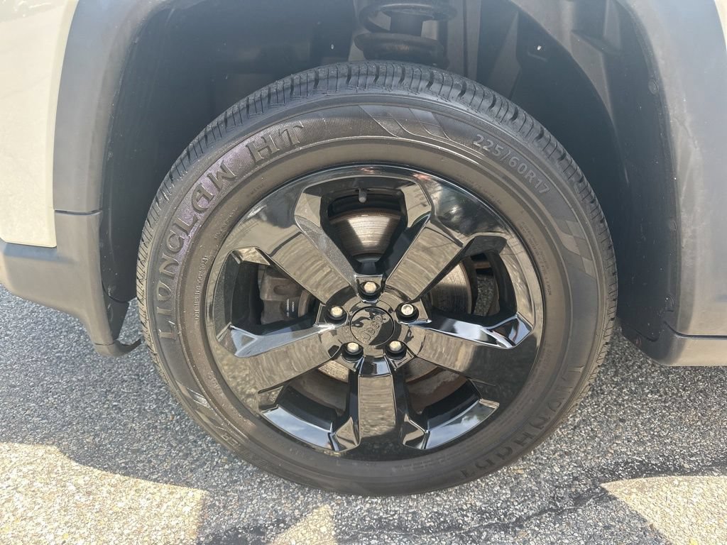 Used 2018 Jeep Compass Latitude w/ Popular Equipment Group AWD/4WD image 36