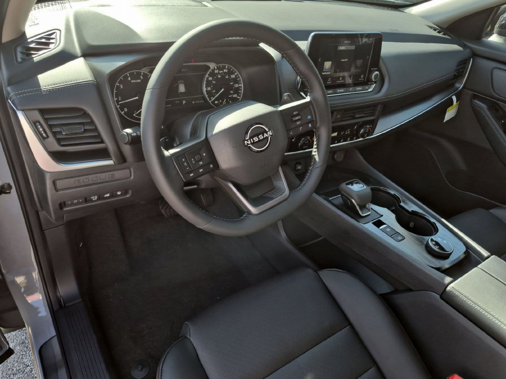 New 2027 Nissan Rogue Dark Armor AWD/4WD image 5