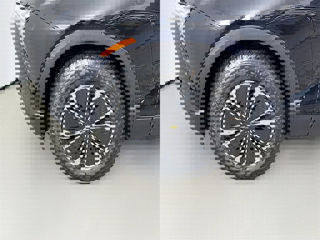 New 2026 Chevrolet Blazer EV LT image 24