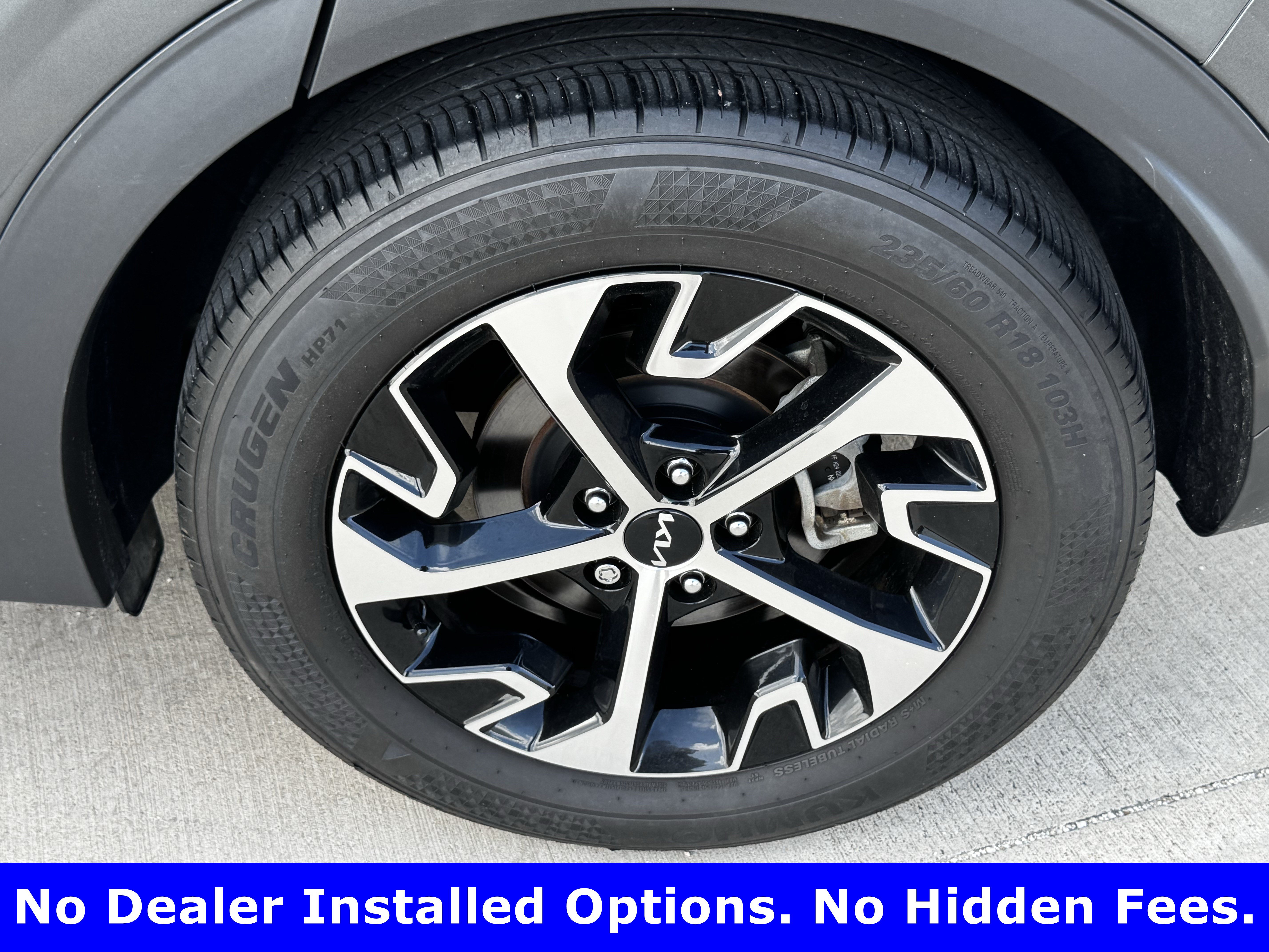 Used 2025 Kia Sportage EX FWD image 9